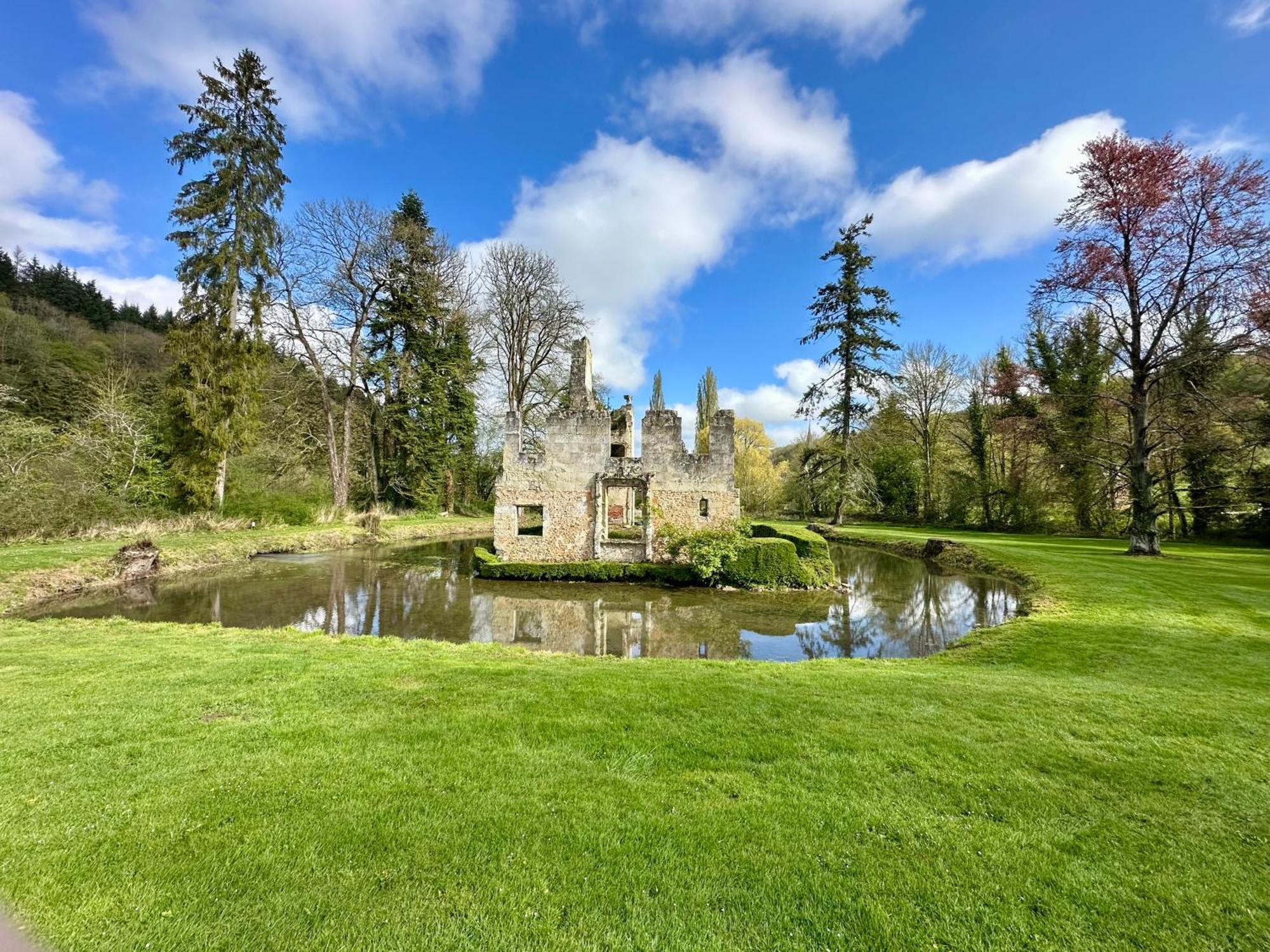 مبيت وإفطار Saint-Martin-de-Bienfaite-la-Cressonniere Domaine De La Cressonniere المظهر الخارجي الصورة